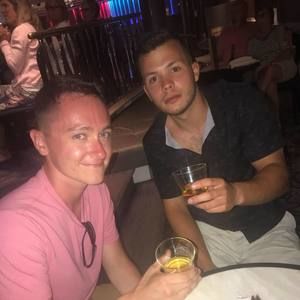 Meet your Posher, Cooper